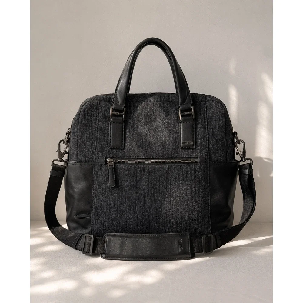 Tumi Beacon Hill Smith Jetsetter Bag Mens L Grey Black Leather Briefcase 68550SL